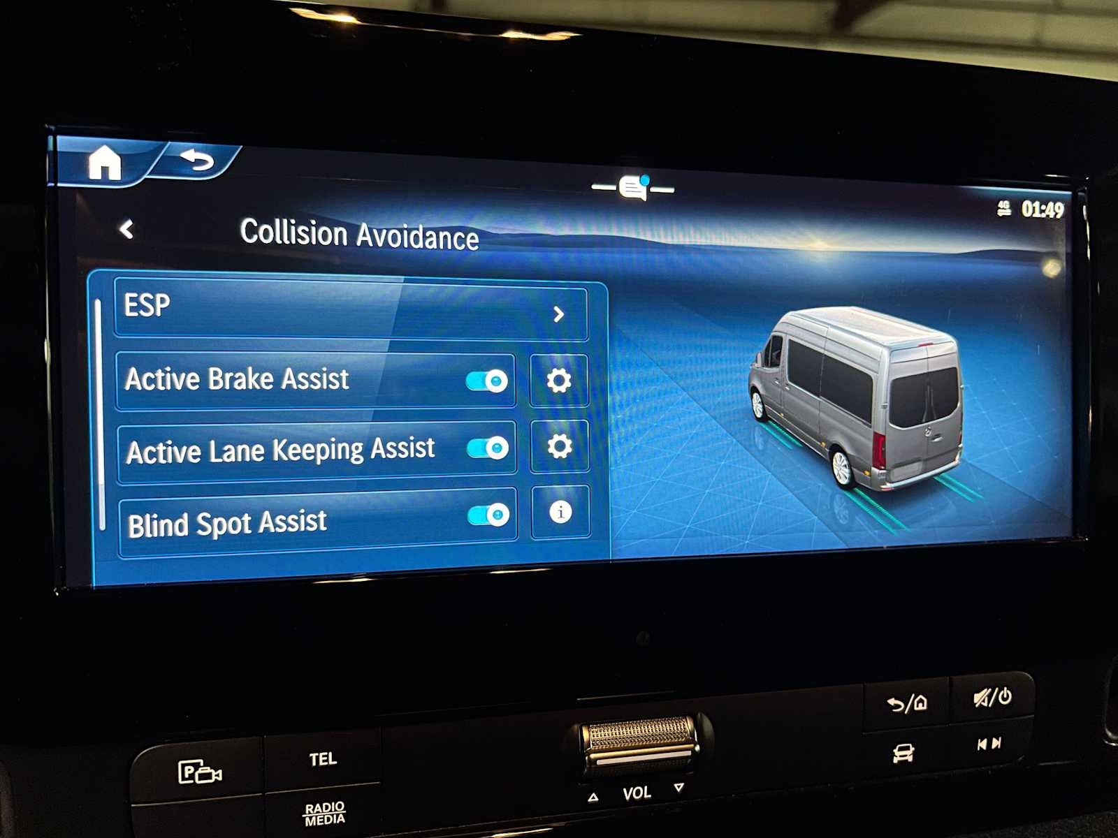 2025 Mercedes-Benz Sprinter Cargo Van 2500 Standard Roof I4 Diesel HO 144" RWD