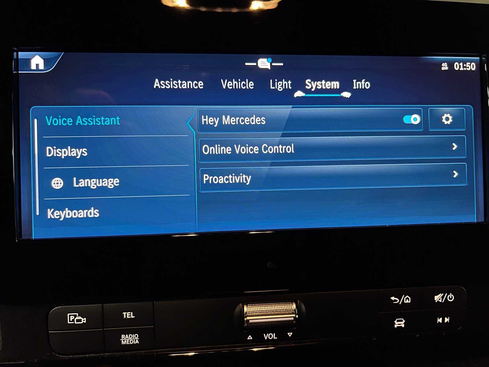 2025 Mercedes-Benz Sprinter Cargo Van 2500 Standard Roof I4 Diesel HO 144" RWD