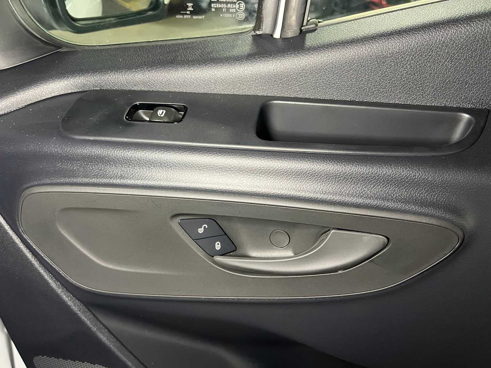 2025 Mercedes-Benz Sprinter Cargo Van 2500 Standard Roof I4 Diesel HO 144" RWD