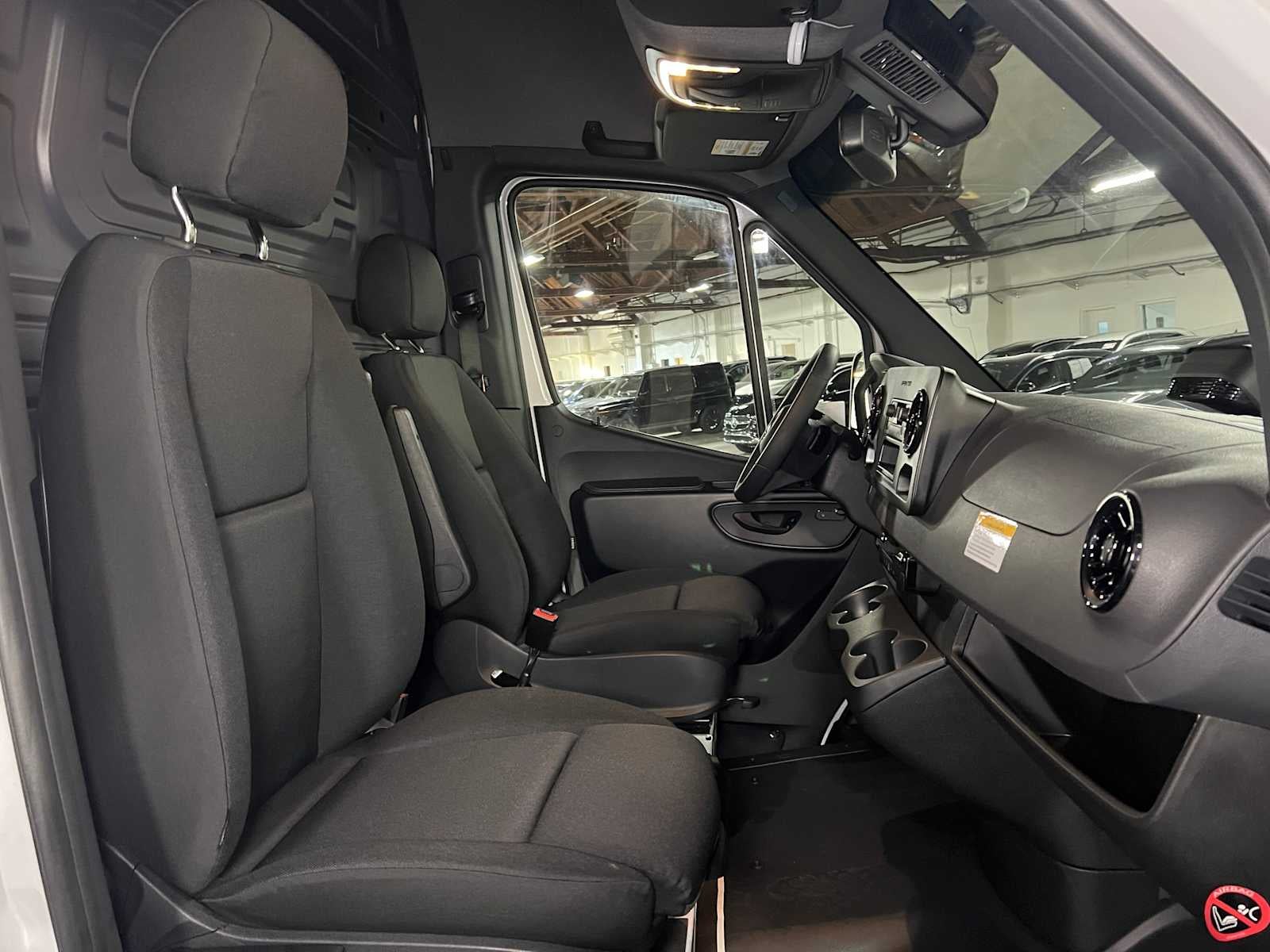 2025 Mercedes-Benz Sprinter Cargo Van 2500 Standard Roof I4 Diesel HO 144" RWD