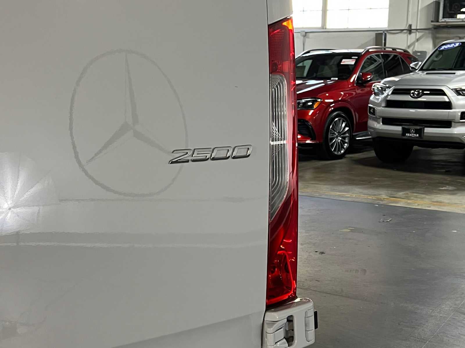 2025 Mercedes-Benz Sprinter Cargo Van 2500 Standard Roof I4 Diesel HO 144" RWD