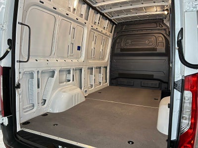 2025 Mercedes-Benz Sprinter Cargo Van 2500 Standard Roof I4 Diesel HO 144" RWD