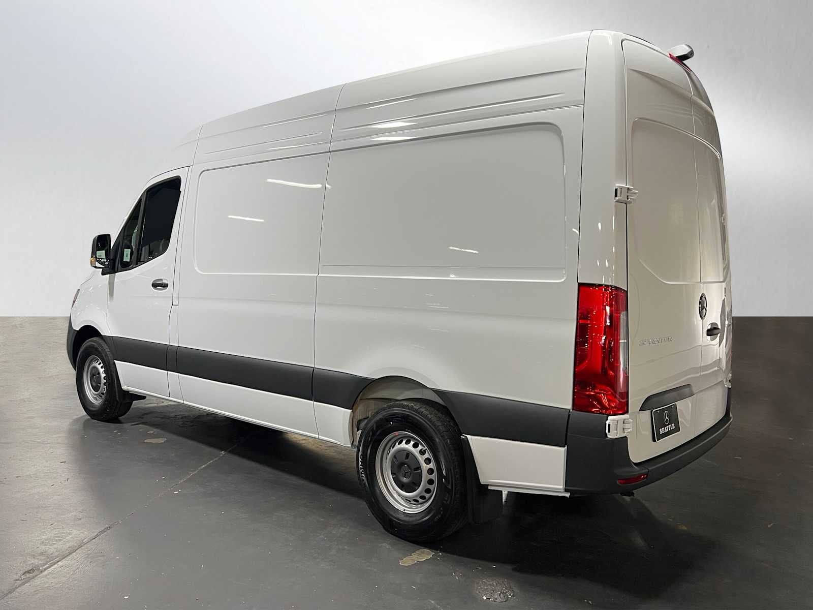 2025 Mercedes-Benz Sprinter Cargo Van 2500 Standard Roof I4 Diesel HO 144" RWD