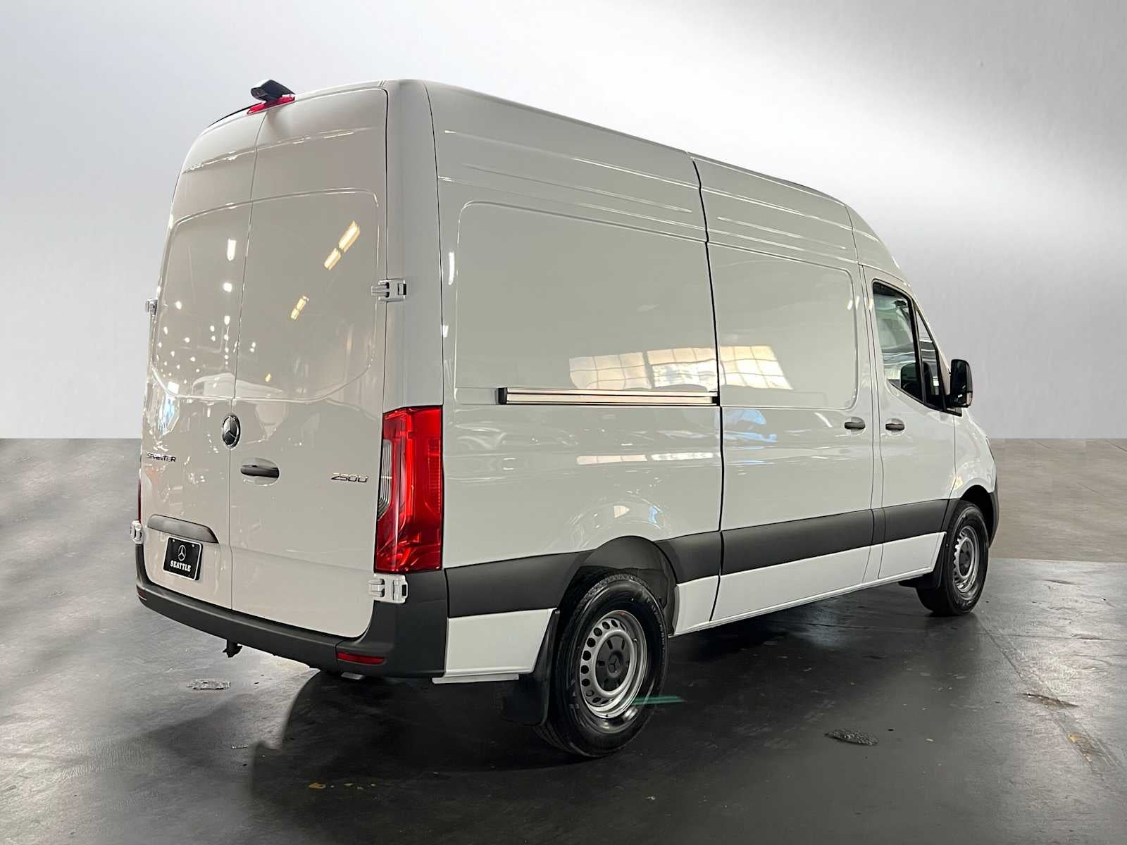2025 Mercedes-Benz Sprinter Cargo Van 2500 Standard Roof I4 Diesel HO 144" RWD