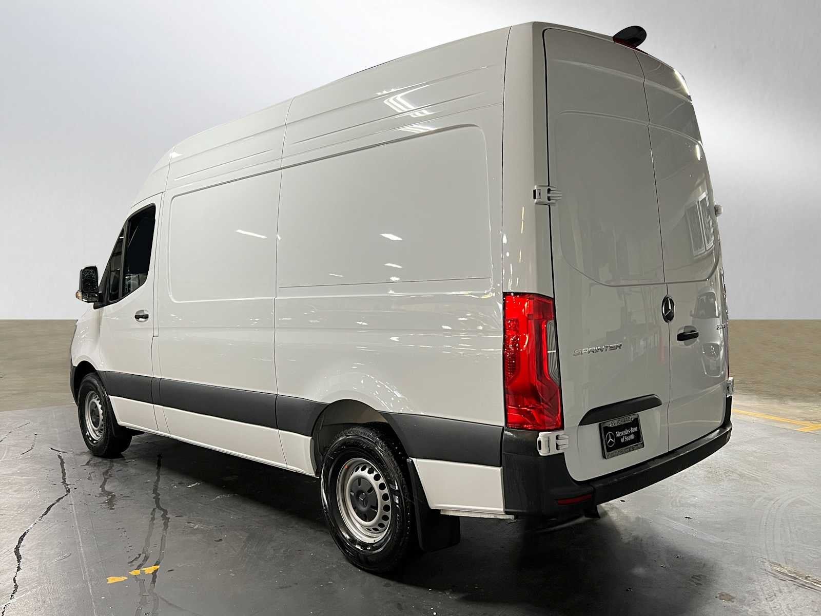 2025 Mercedes-Benz Sprinter Cargo Van 2500 Standard Roof I4 Diesel HO 144" RWD