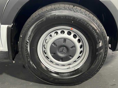 2025 Mercedes-Benz Sprinter Cargo Van 2500 Standard Roof I4 Diesel HO 144" RWD
