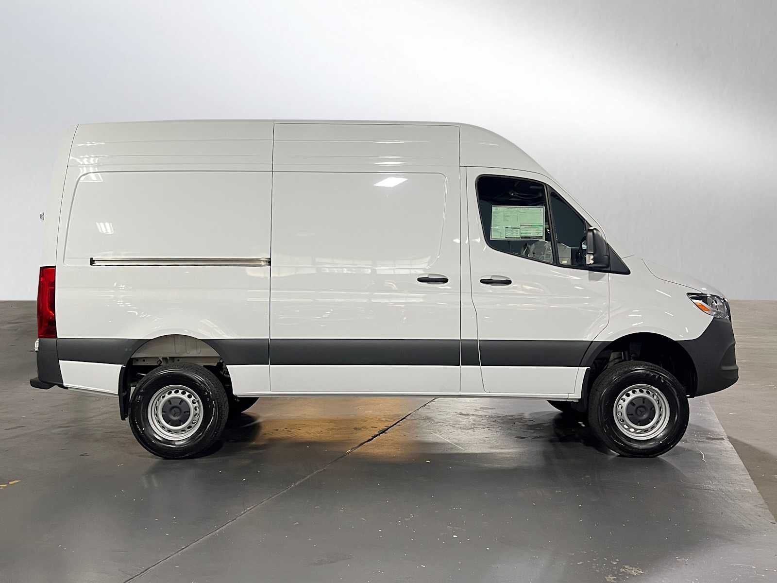 2025 Mercedes-Benz Sprinter Cargo Van 2500 Standard Roof I4 Diesel HO 144" AWD