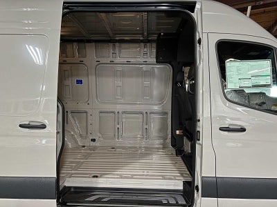 2026 Mercedes-Benz Sprinter 2500 Standard Roof I4 Diesel HO 144" AWD