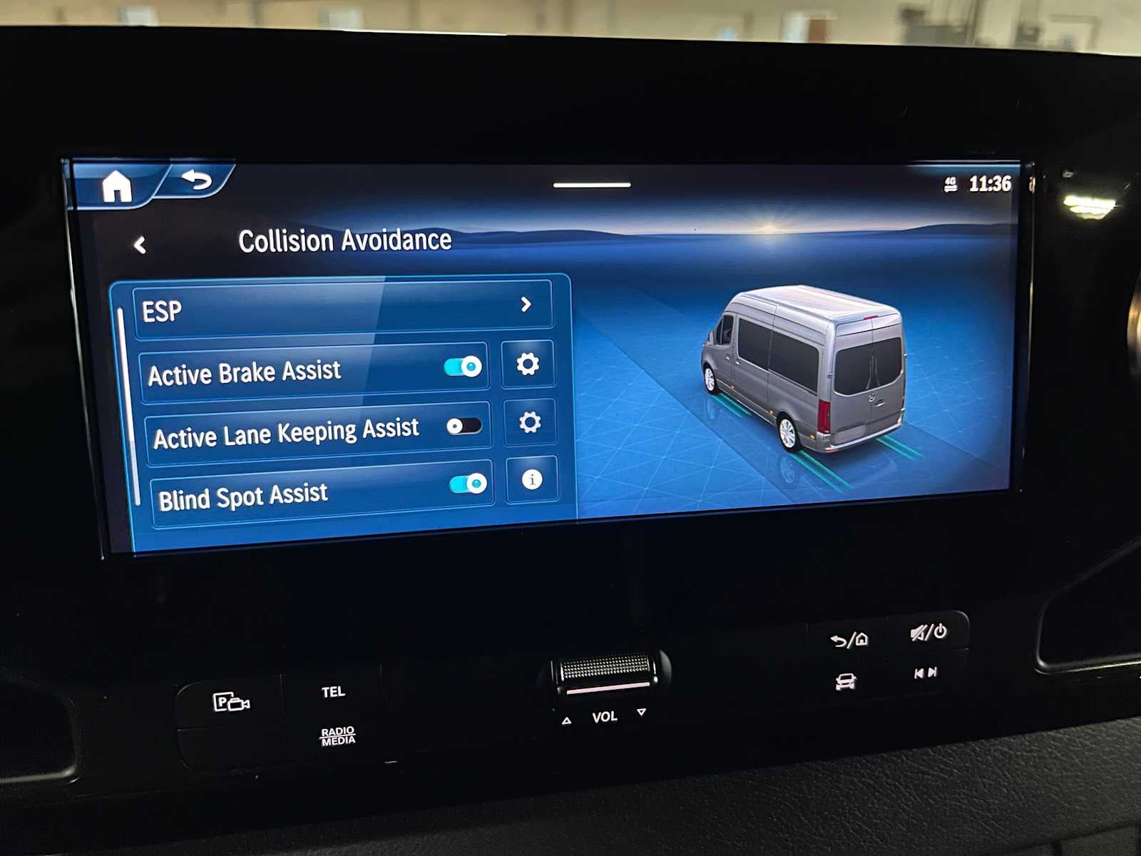 2026 Mercedes-Benz Sprinter 2500 Standard Roof I4 Diesel HO 144" AWD