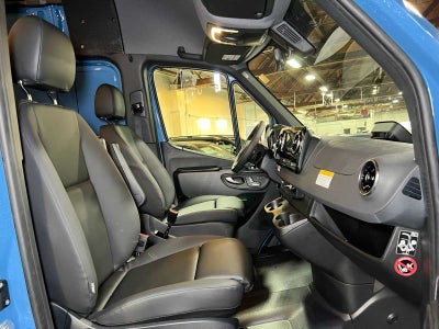 2027 Mercedes-Benz Sprinter Cargo 2500 Standard Roof I4 Diesel HO 144 AWD