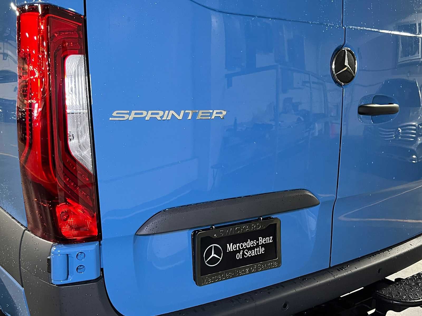 2027 Mercedes-Benz Sprinter Cargo 2500 Standard Roof I4 Diesel HO 144 AWD