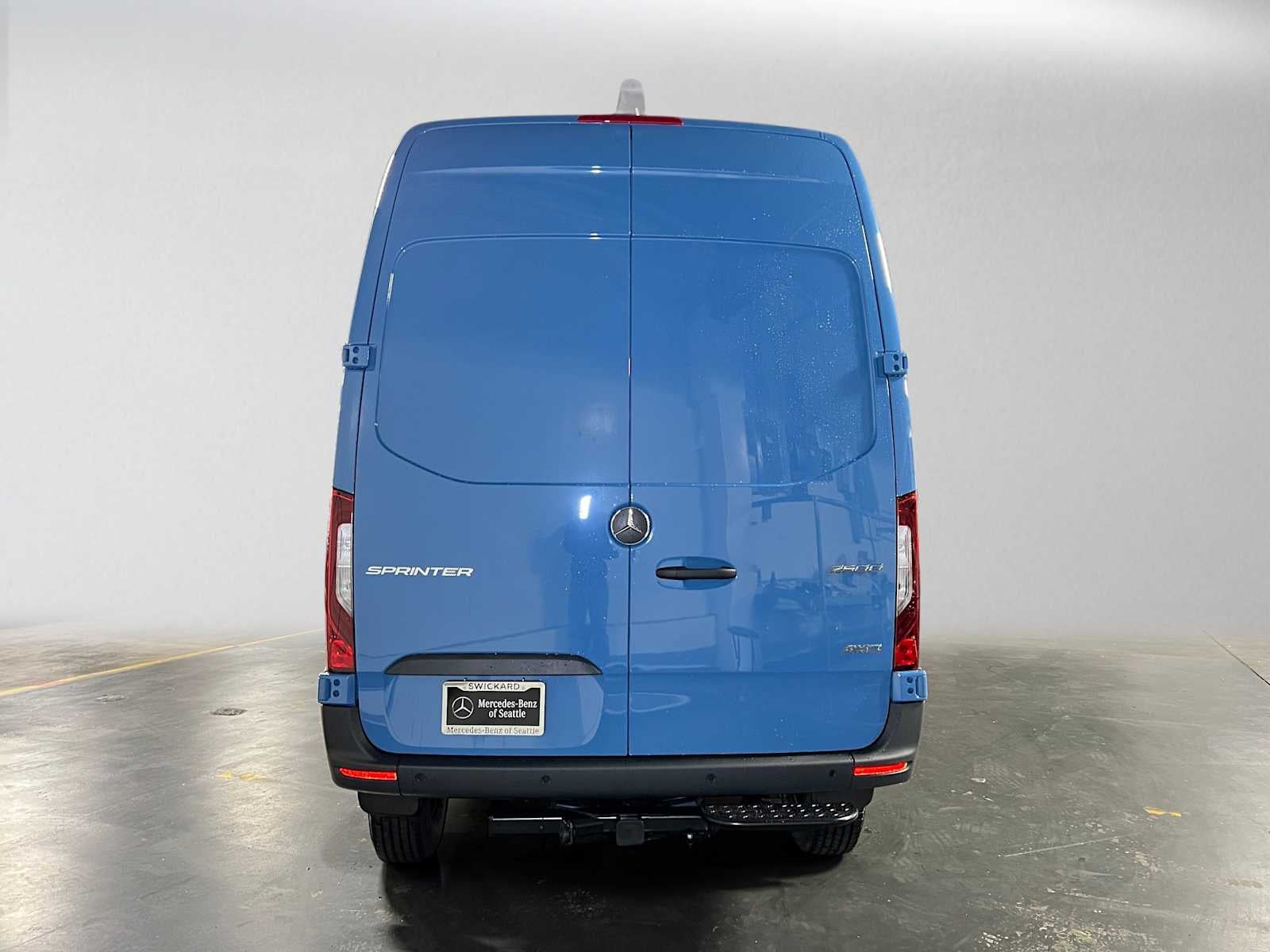 2027 Mercedes-Benz Sprinter Cargo 2500 Standard Roof I4 Diesel HO 144 AWD