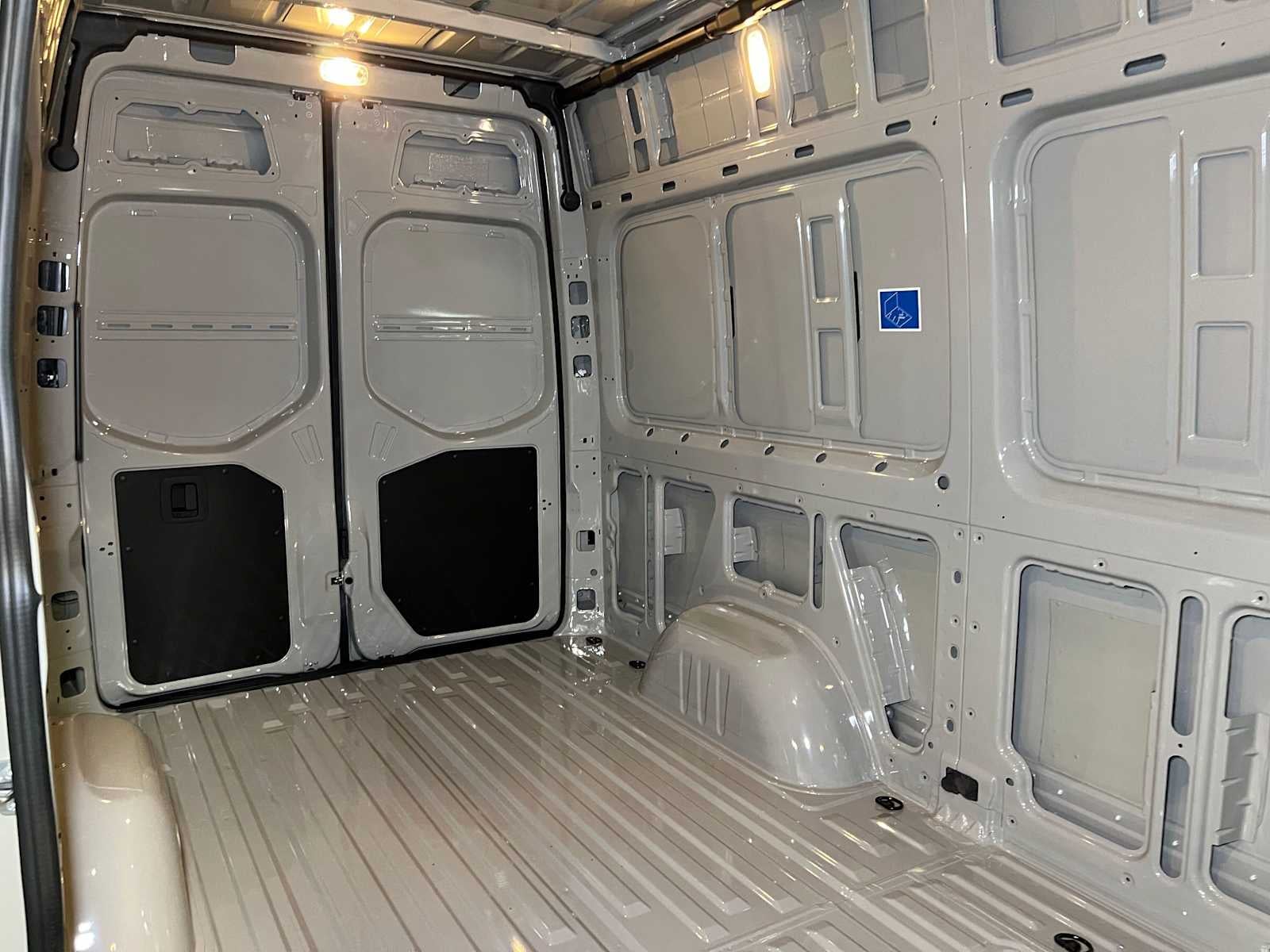 2027 Mercedes-Benz Sprinter Cargo 2500 Standard Roof I4 Diesel HO 144 AWD