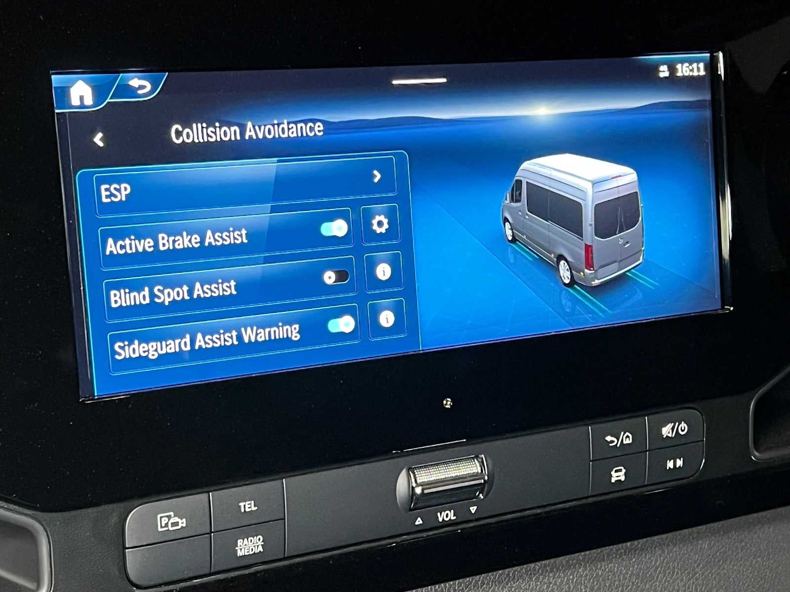 2025 Mercedes-Benz Sprinter Cargo Van 2500 Standard Roof I4 Diesel HO 144 AWD