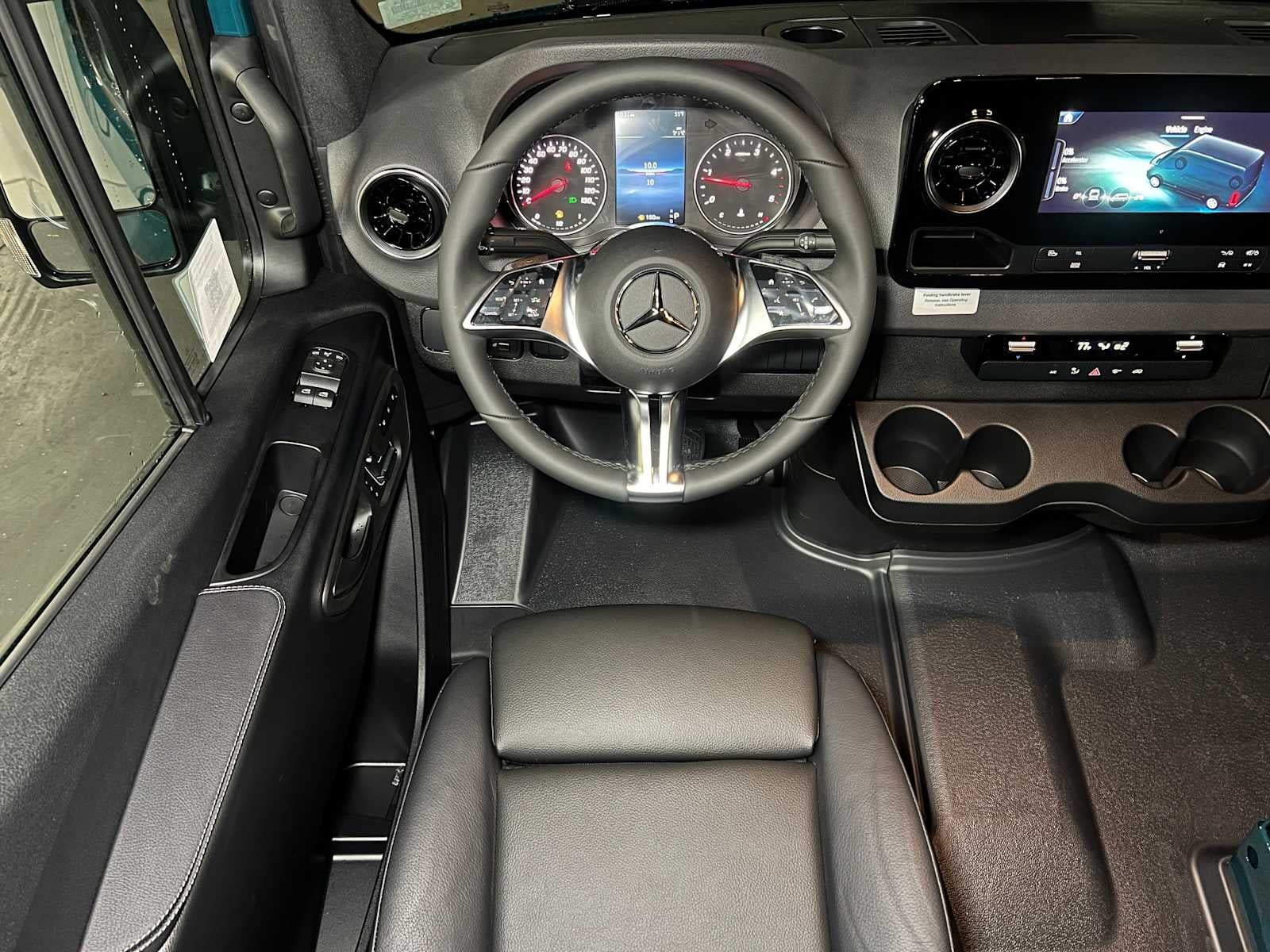 2026 Mercedes-Benz Sprinter 2500 Standard Roof I4 Diesel HO 144" AWD