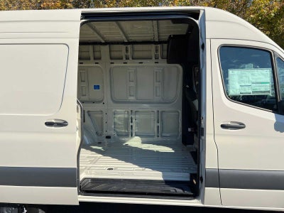 2027 Mercedes-Benz Sprinter Cargo 2500 Standard Roof I4 Diesel HO 144 AWD