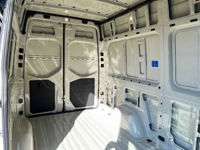 2027 Mercedes-Benz Sprinter Cargo 2500 Standard Roof I4 Diesel HO 144 AWD