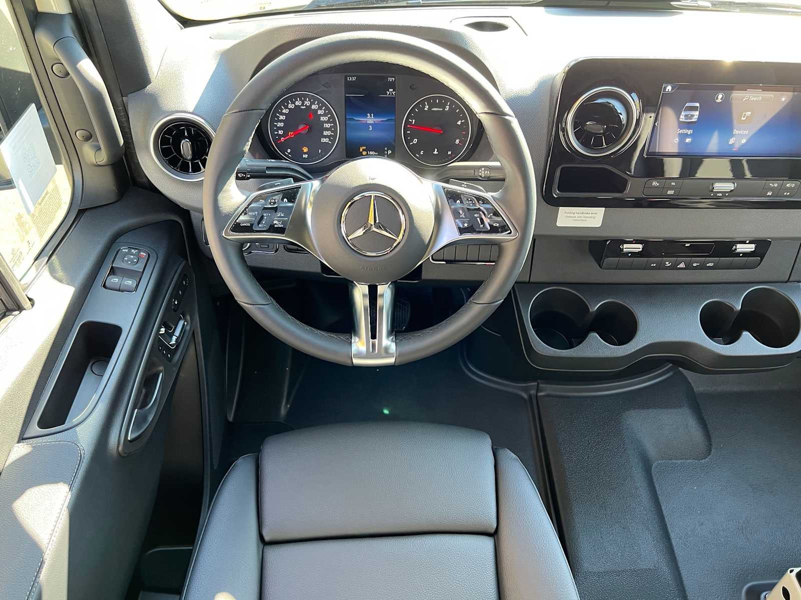 2027 Mercedes-Benz Sprinter Cargo 2500 Standard Roof I4 Diesel HO 144 AWD