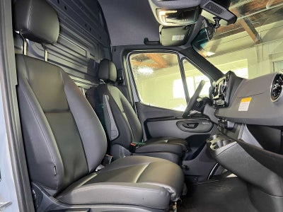 2026 Mercedes-Benz Sprinter Cargo 2500 Standard Roof I4 Diesel HO 144 AWD