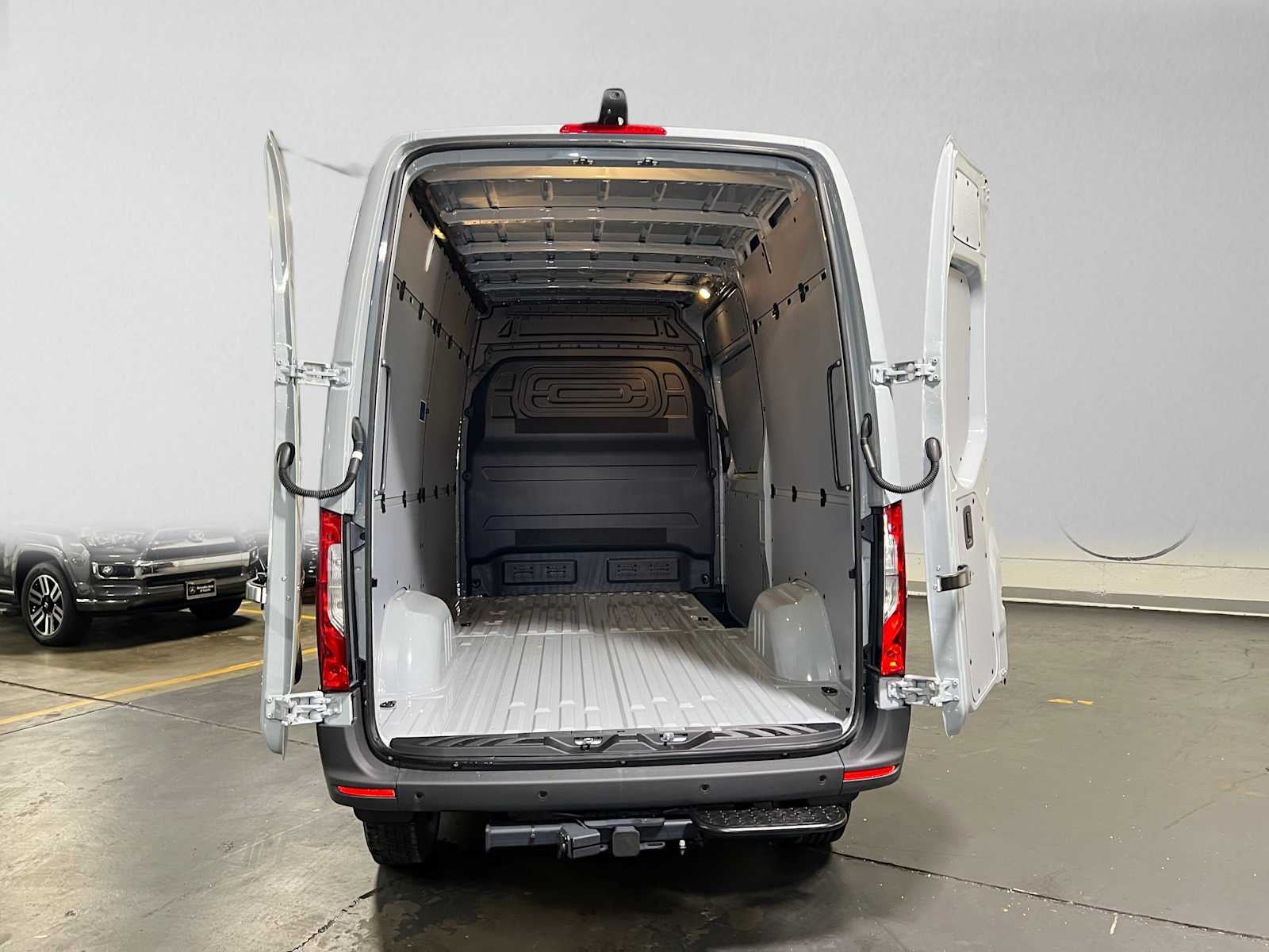 2026 Mercedes-Benz Sprinter Cargo 2500 Standard Roof I4 Diesel HO 144 AWD