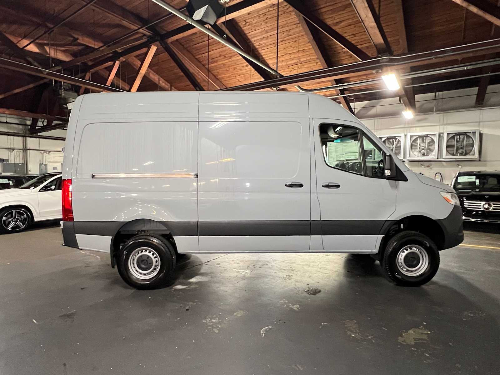 2026 Mercedes-Benz Sprinter Cargo 2500 Standard Roof I4 Diesel HO 144 AWD