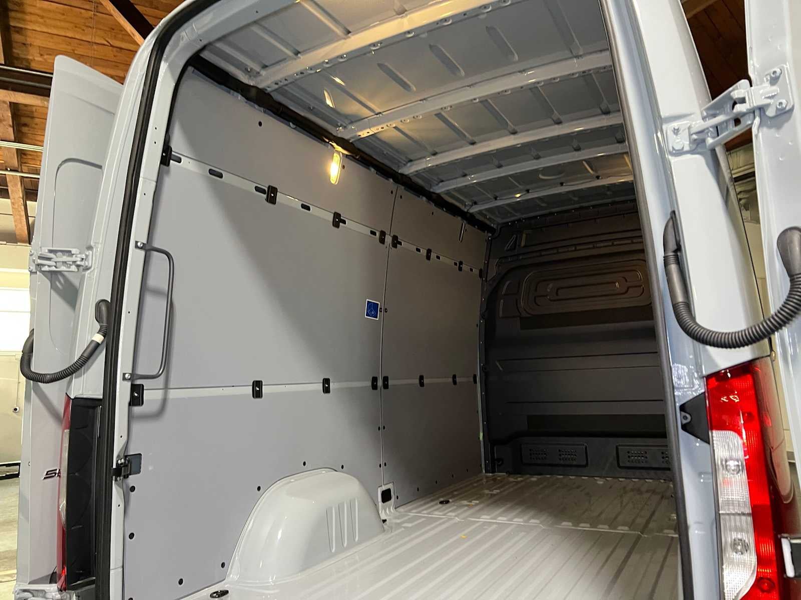 2026 Mercedes-Benz Sprinter Cargo 2500 Standard Roof I4 Diesel HO 144 AWD