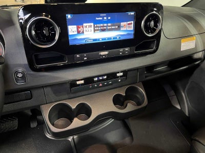 2026 Mercedes-Benz Sprinter Cargo 2500 Standard Roof I4 Diesel HO 144 AWD