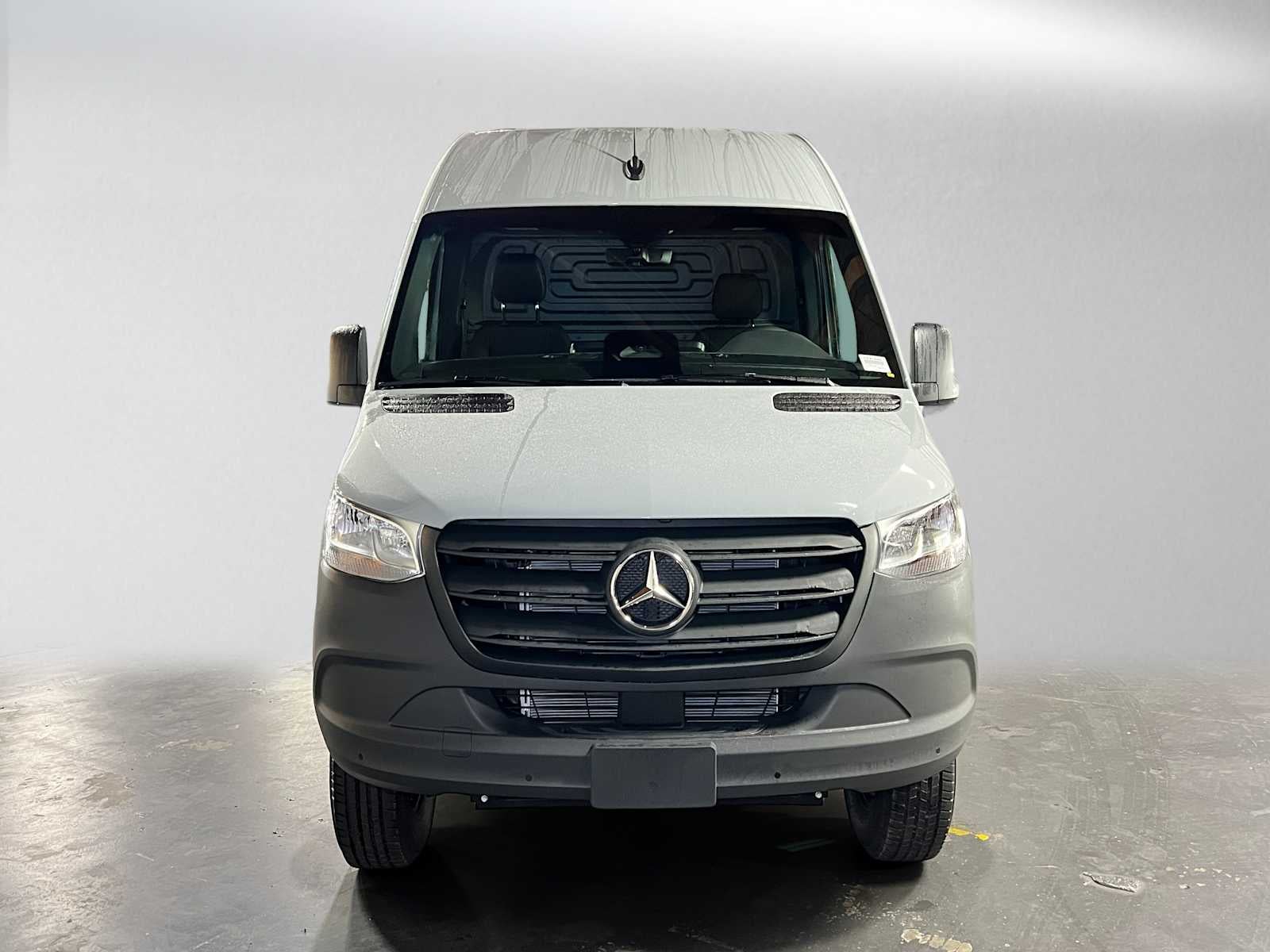 2026 Mercedes-Benz Sprinter Cargo 2500 Standard Roof I4 Diesel HO 144 AWD