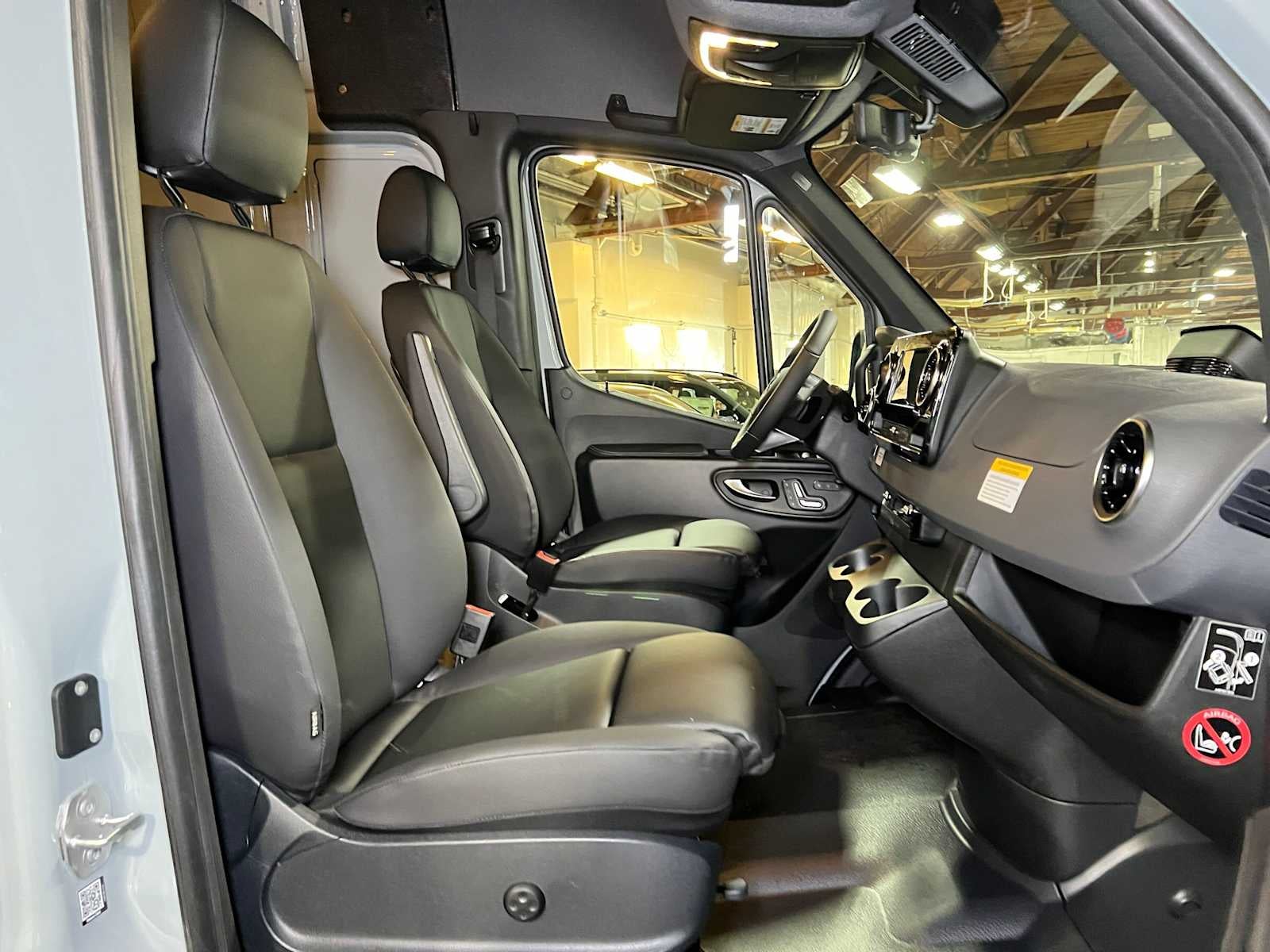 2027 Mercedes-Benz Sprinter Cargo 2500 Standard Roof I4 Diesel HO 144 AWD