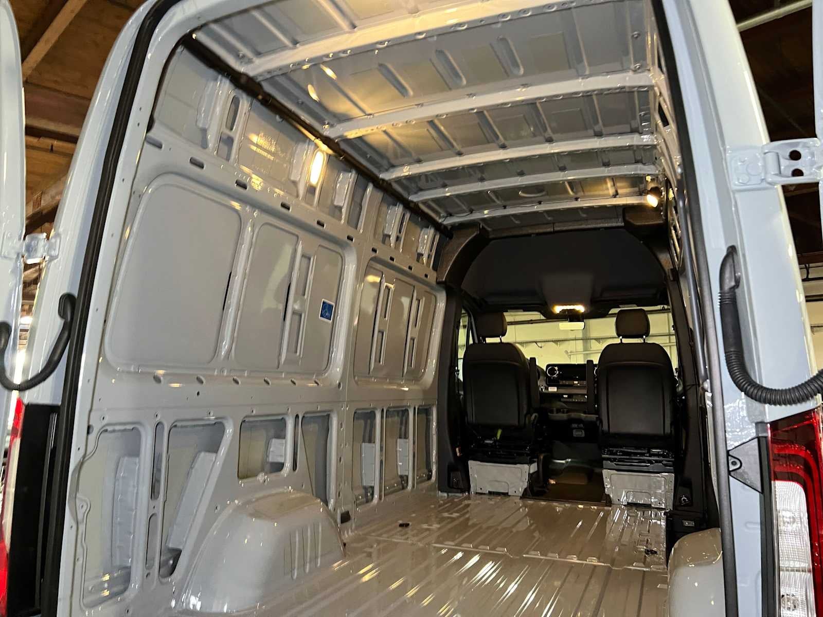 2027 Mercedes-Benz Sprinter Cargo 2500 Standard Roof I4 Diesel HO 144 AWD