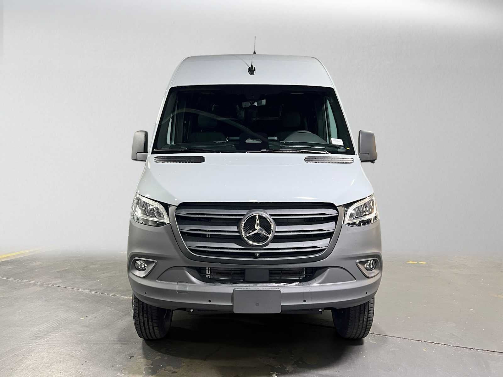 2027 Mercedes-Benz Sprinter Cargo 2500 Standard Roof I4 Diesel HO 144 AWD