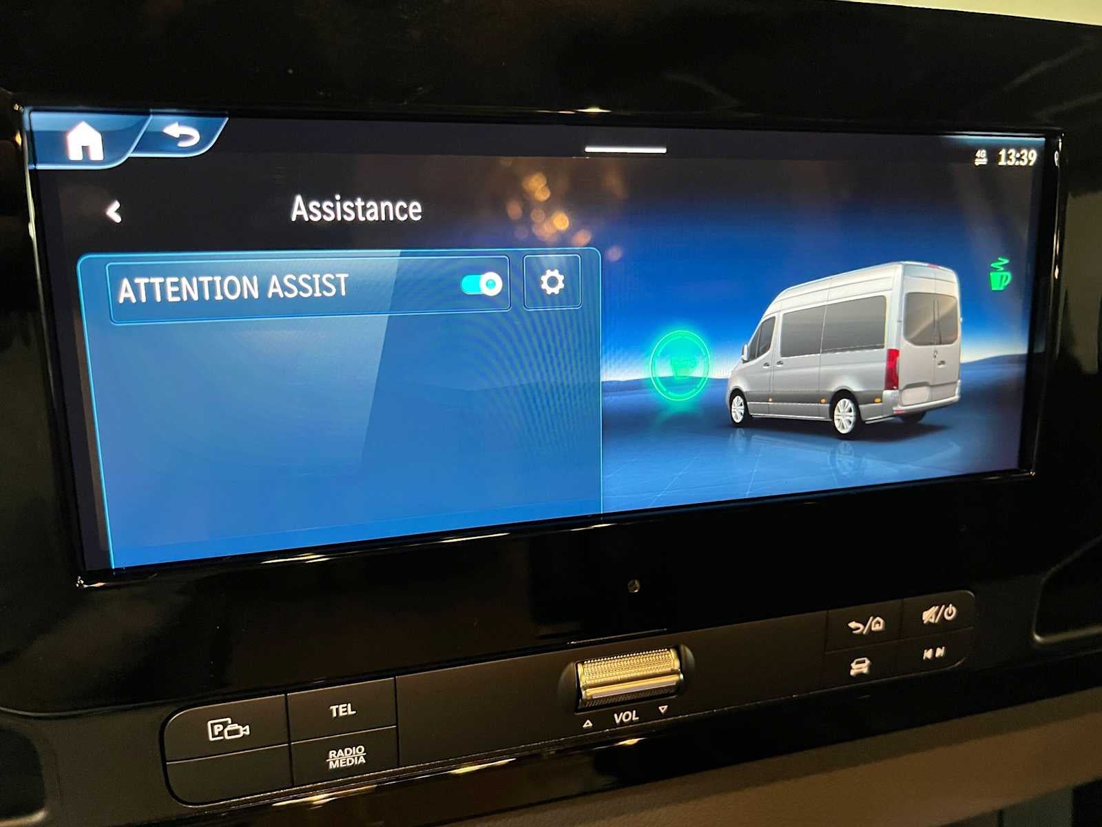 2027 Mercedes-Benz Sprinter Cargo 2500 Standard Roof I4 Diesel HO 144 AWD