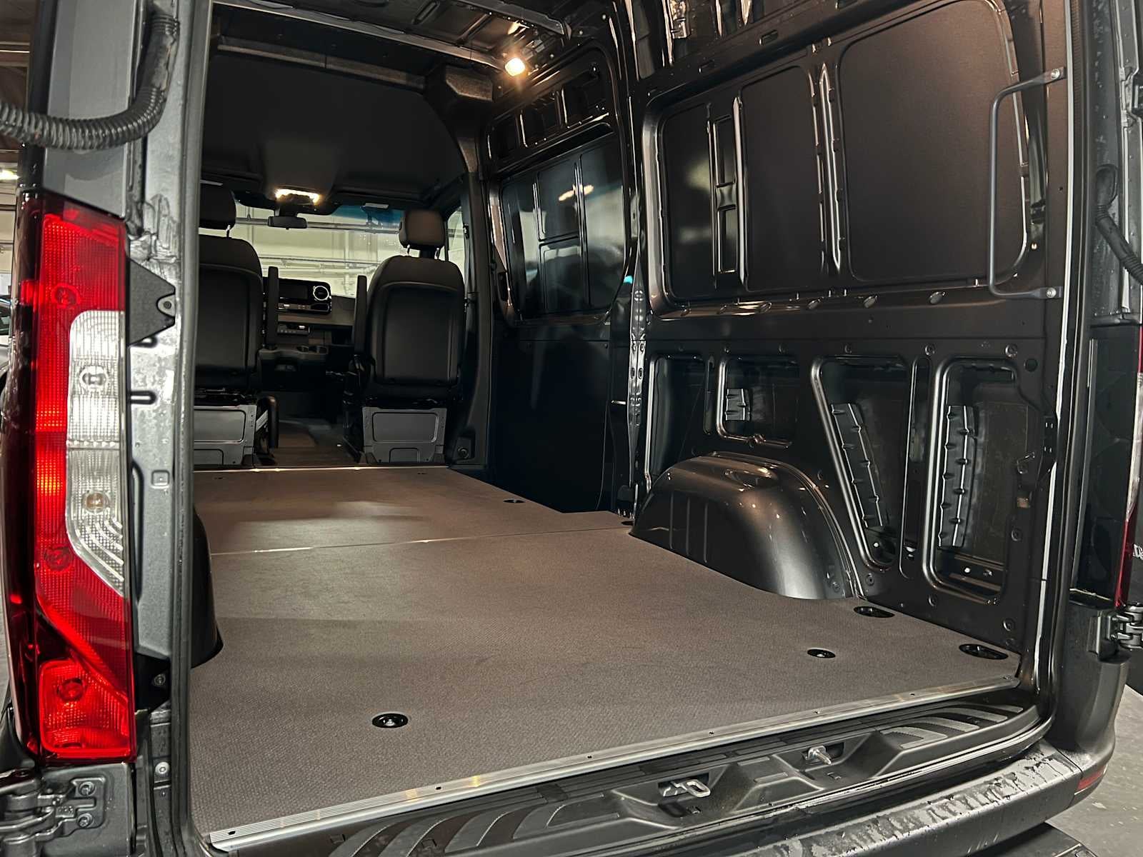 2025 Mercedes-Benz Sprinter Cargo Van 2500 Standard Roof I4 Diesel HO 144 AWD