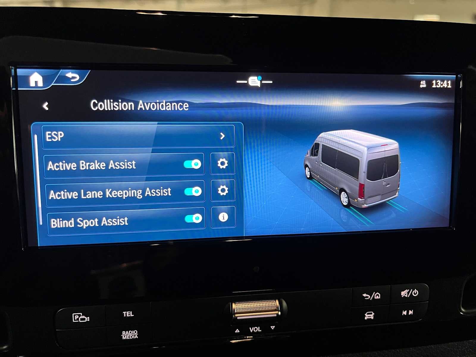 2026 Mercedes-Benz Sprinter 2500 Standard Roof I4 Diesel HO 144 AWD