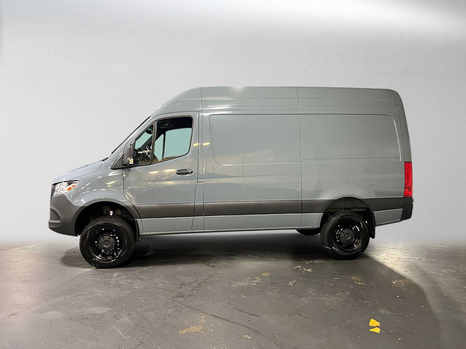 2026 Mercedes-Benz Sprinter Cargo 2500 Standard Roof I4 Diesel HO 144 AWD