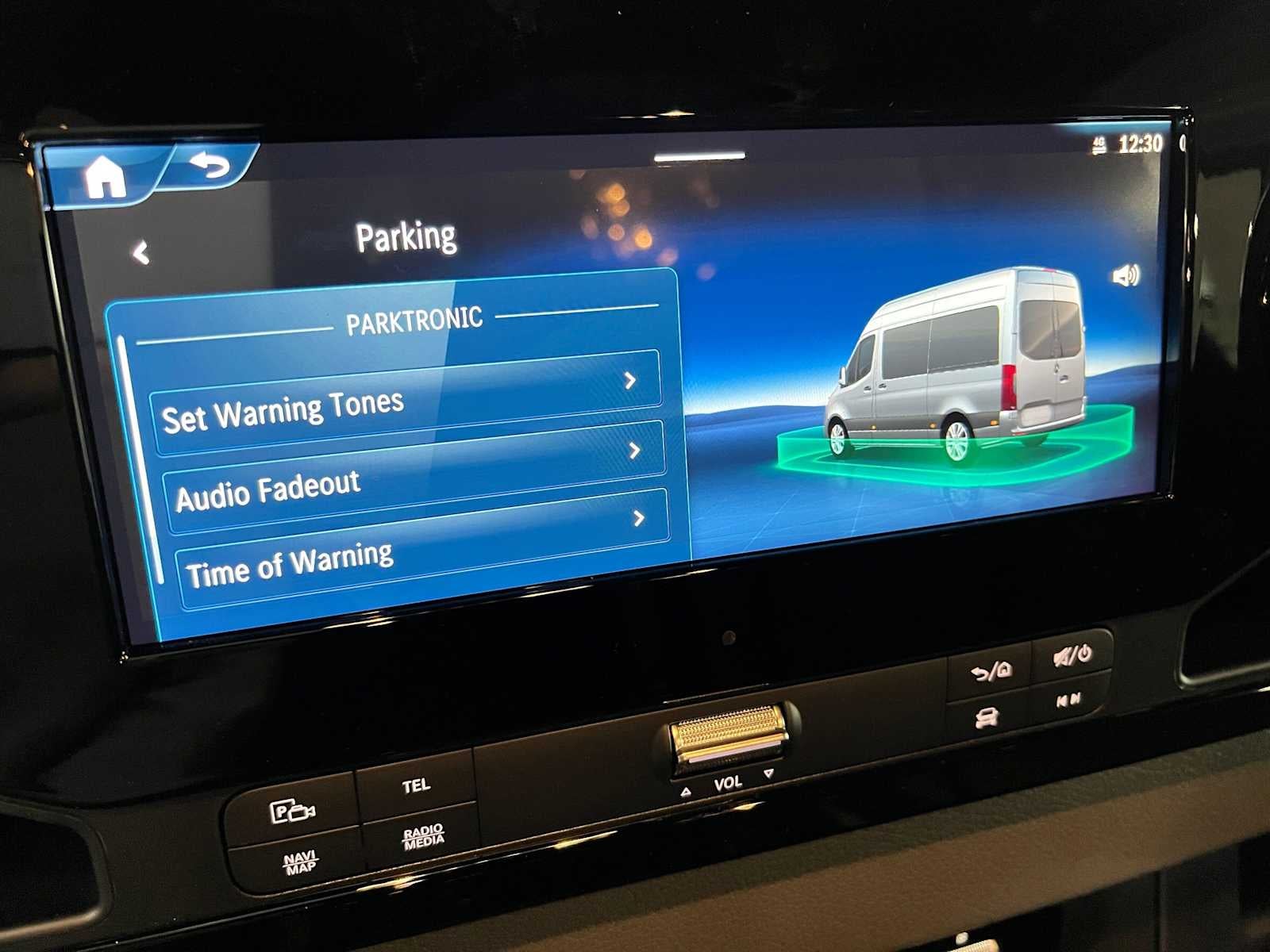 2026 Mercedes-Benz Sprinter Cargo 2500 Standard Roof I4 Diesel HO 144 AWD