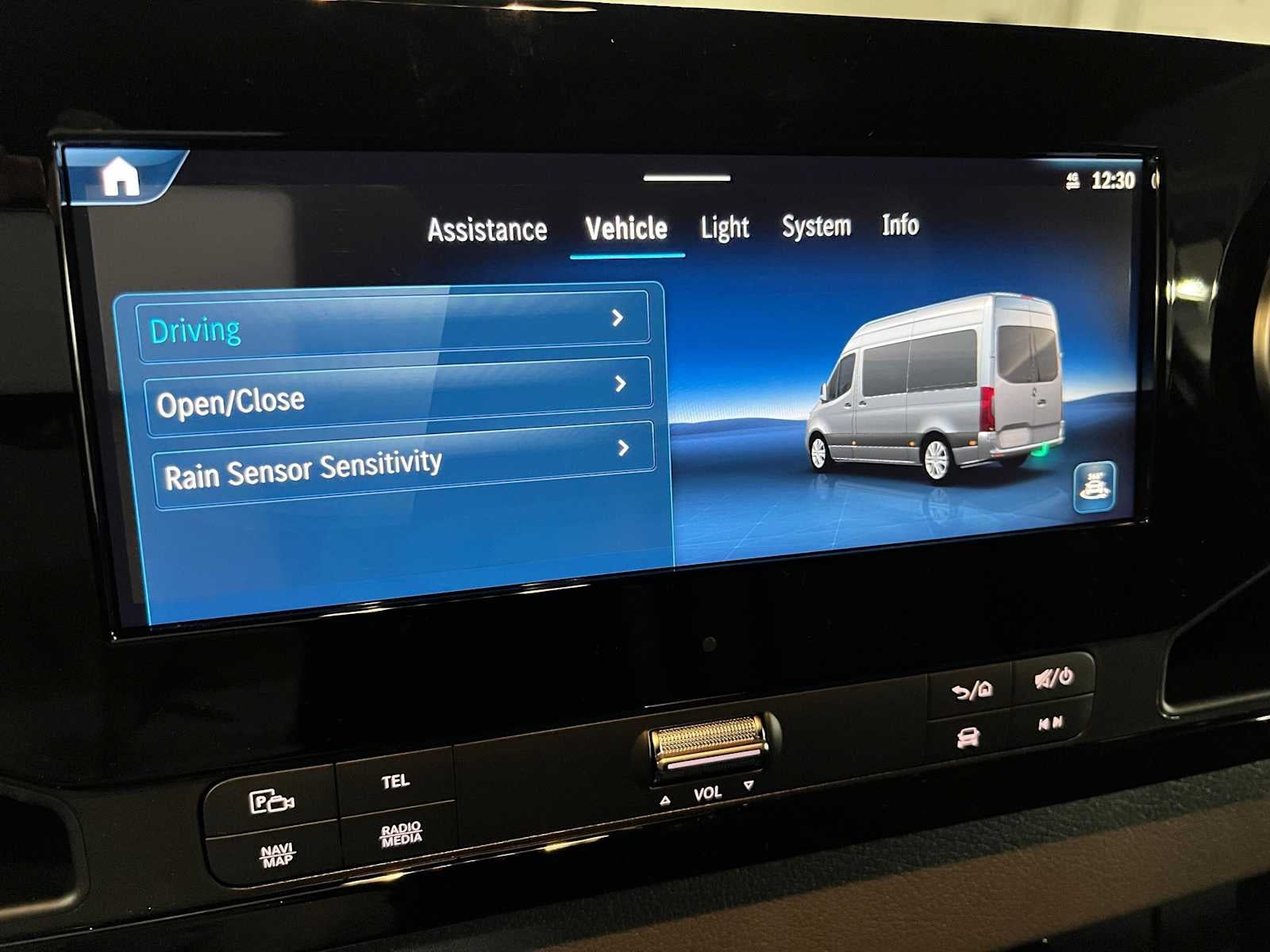 2026 Mercedes-Benz Sprinter Cargo 2500 Standard Roof I4 Diesel HO 144 AWD