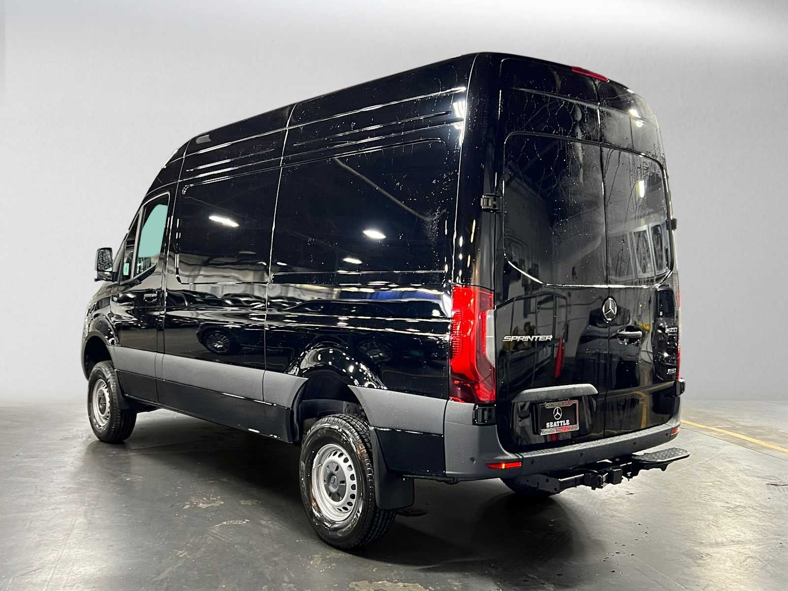 2026 Mercedes-Benz Sprinter Cargo 2500 Standard Roof I4 Diesel HO 144 AWD