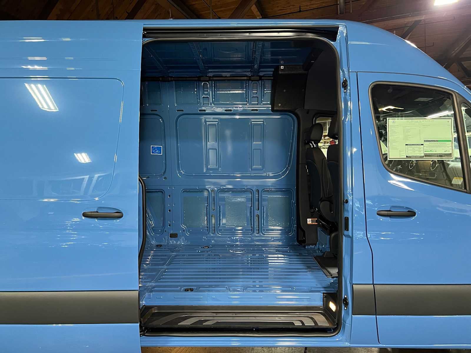2027 Mercedes-Benz Sprinter Cargo 2500 Standard Roof I4 Diesel HO 144 AWD