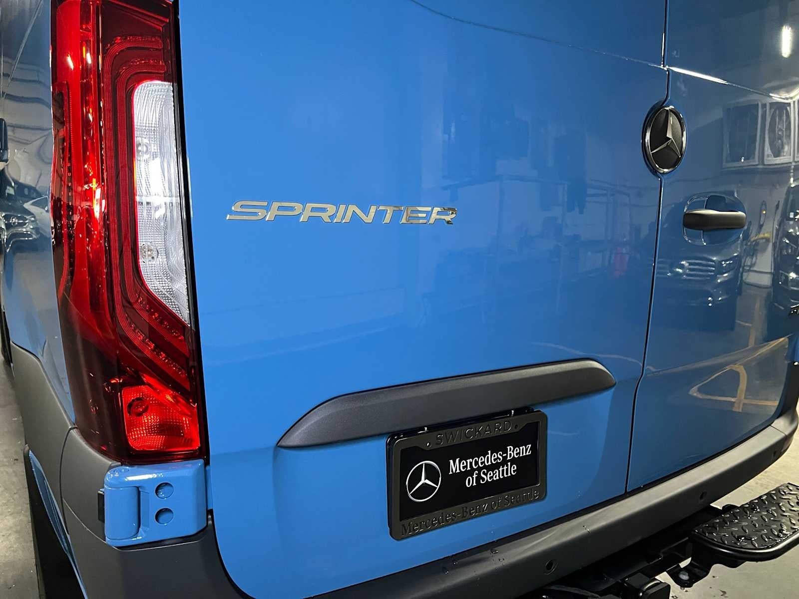 2027 Mercedes-Benz Sprinter Cargo 2500 Standard Roof I4 Diesel HO 144 AWD