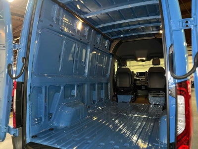 2027 Mercedes-Benz Sprinter Cargo 2500 Standard Roof I4 Diesel HO 144 AWD