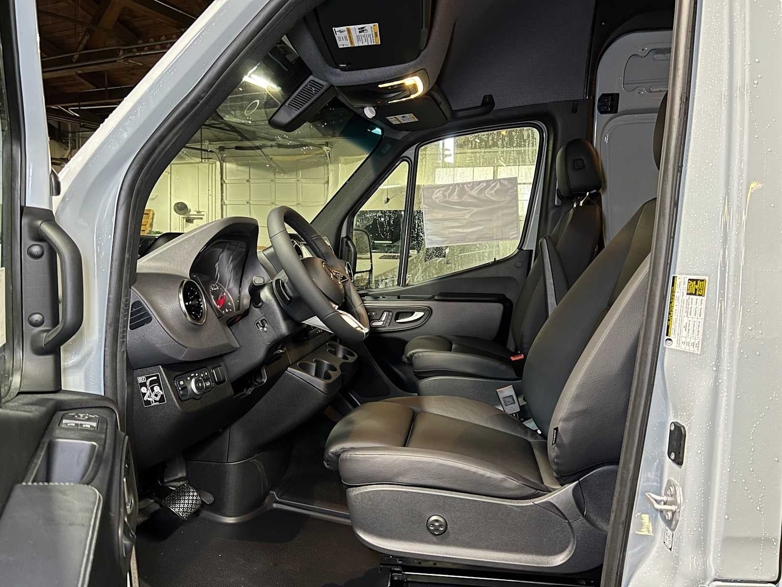 2026 Mercedes-Benz Sprinter 2500 Standard Roof I4 Diesel HO 144" AWD