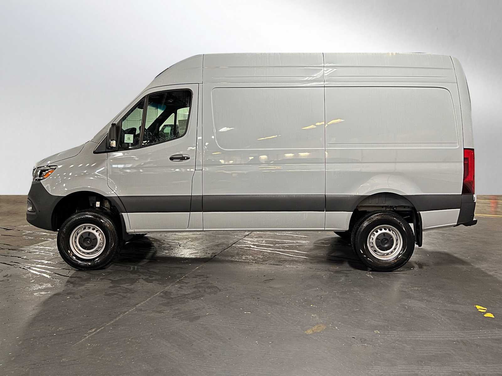 2026 Mercedes-Benz Sprinter 2500 Standard Roof I4 Diesel HO 144" AWD