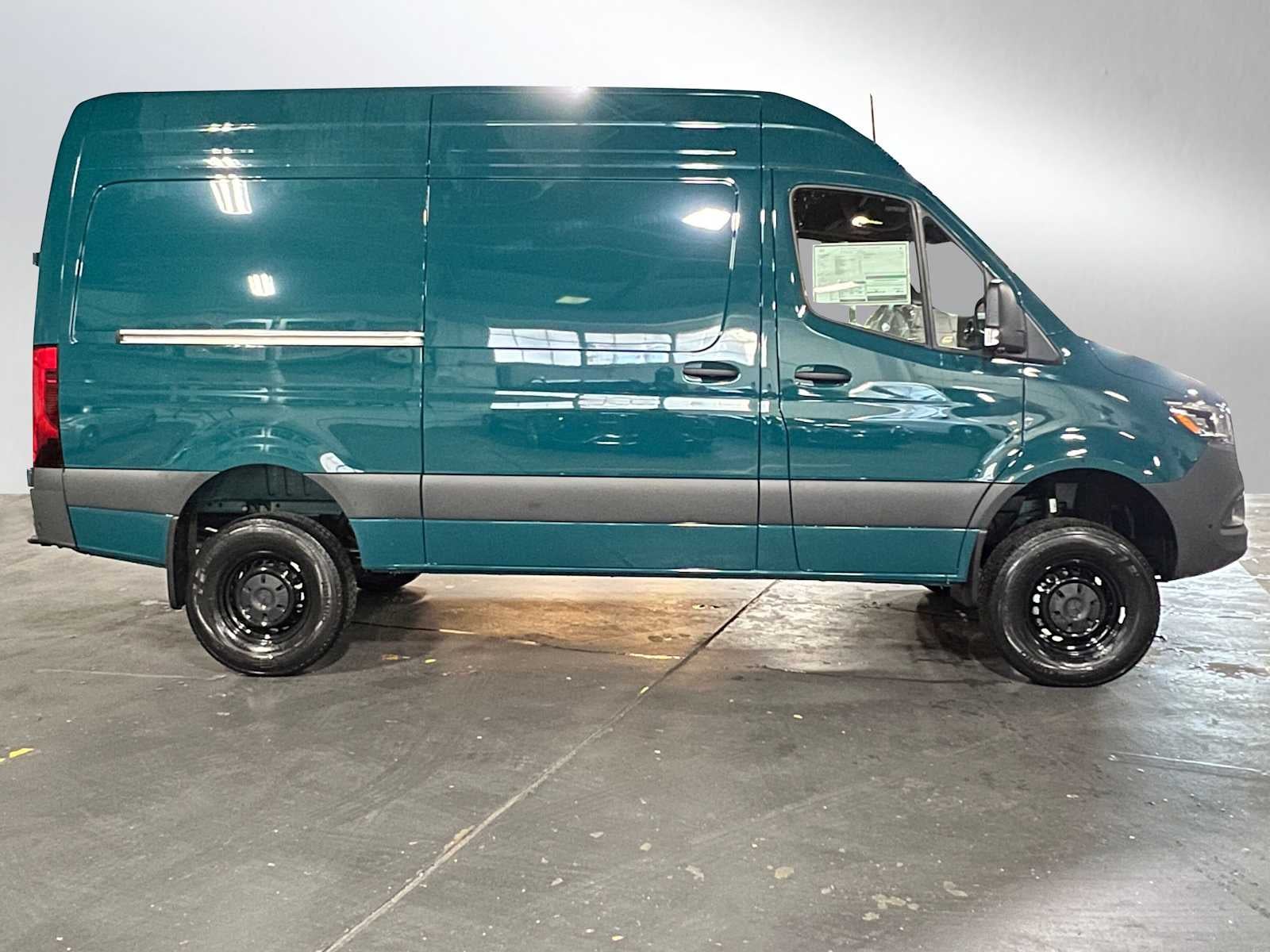 2026 Mercedes-Benz Sprinter 2500 Standard Roof I4 Diesel HO 144" AWD
