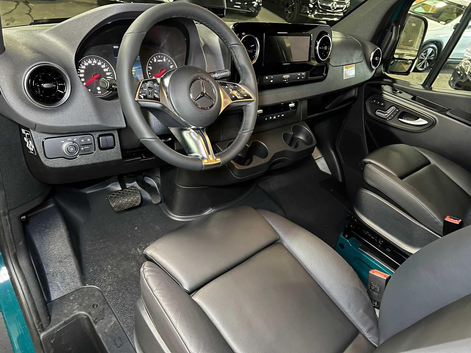 2026 Mercedes-Benz Sprinter 2500 Standard Roof I4 Diesel HO 144" AWD