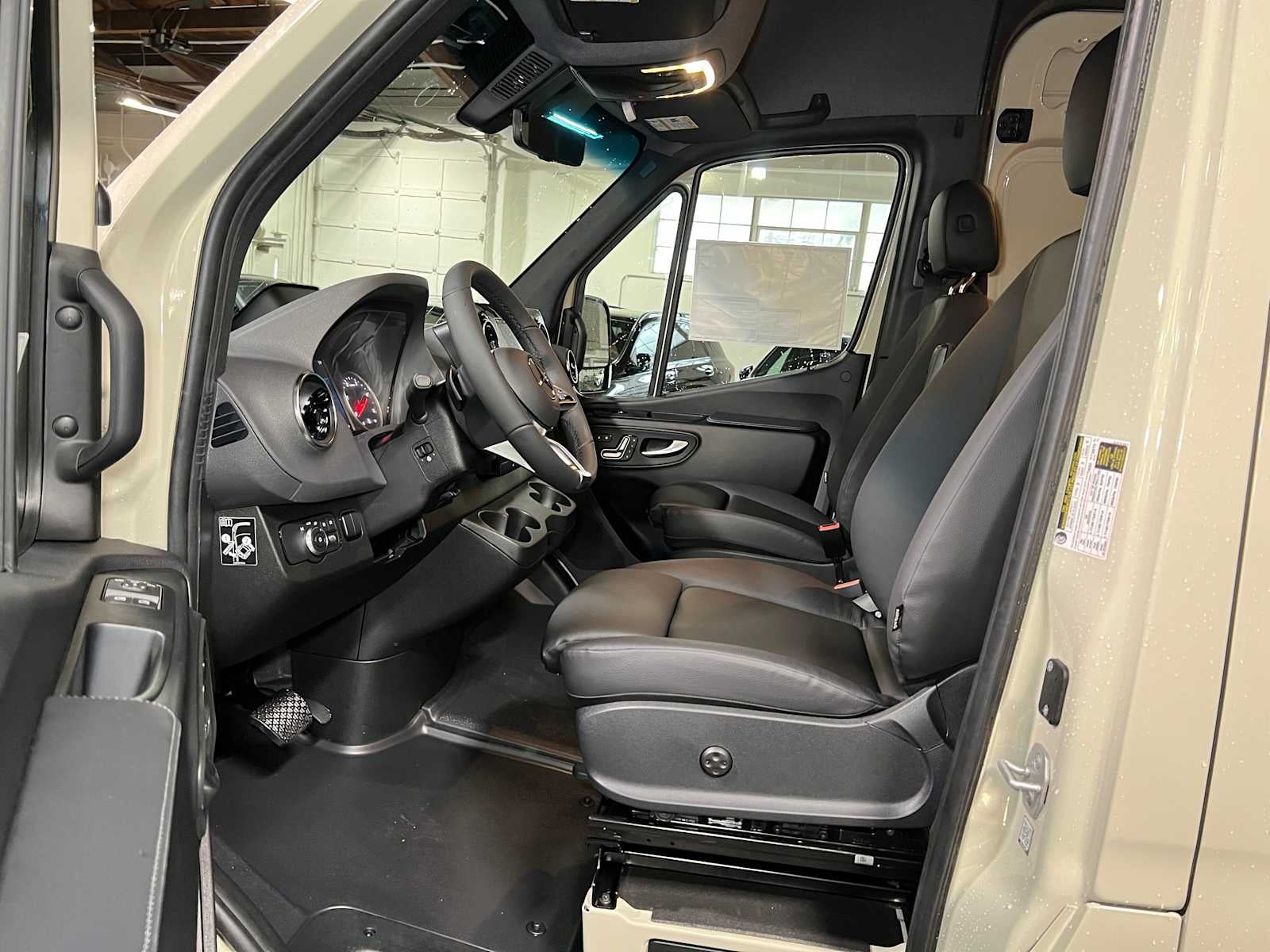 2026 Mercedes-Benz Sprinter 2500 Standard Roof I4 Diesel HO 144" AWD