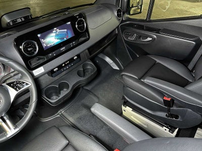 2026 Mercedes-Benz Sprinter 2500 Standard Roof I4 Diesel HO 144 AWD