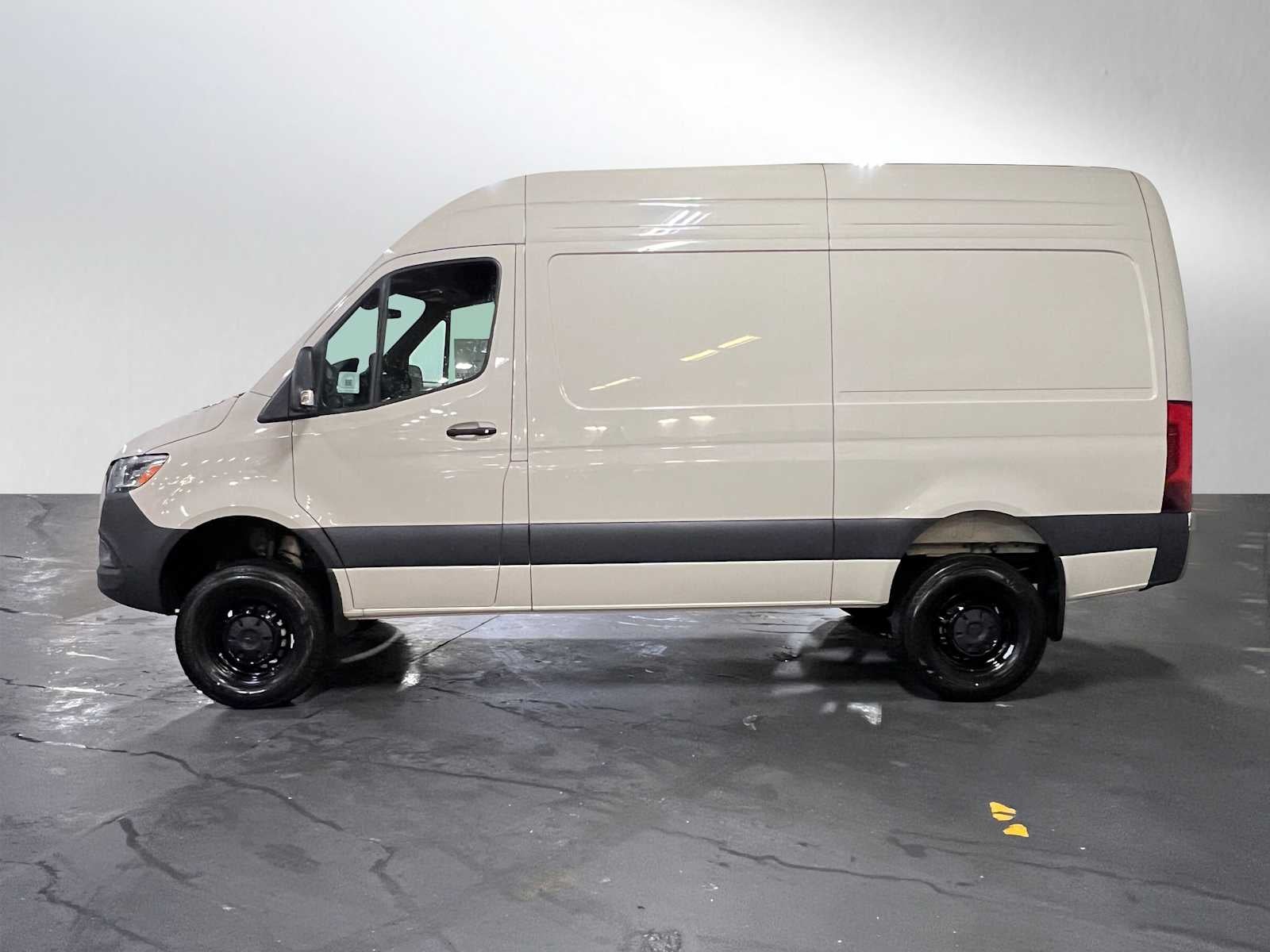 2026 Mercedes-Benz Sprinter 2500 Standard Roof I4 Diesel HO 144" AWD