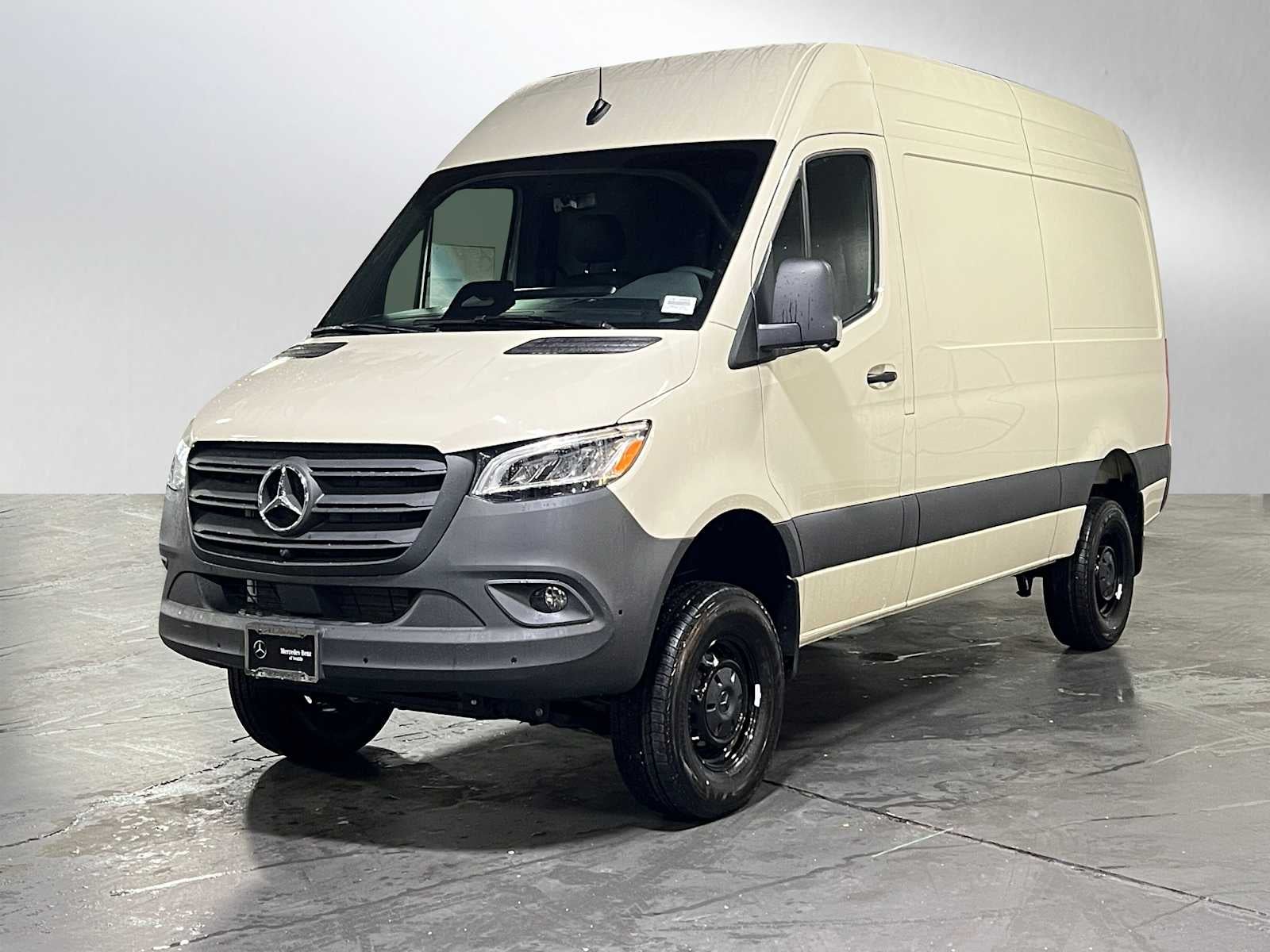 2026 Mercedes-Benz Sprinter 2500 Standard Roof I4 Diesel HO 144" AWD