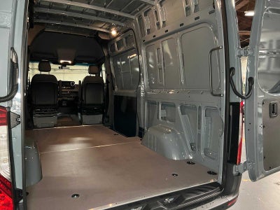 2026 Mercedes-Benz Sprinter 2500 Standard Roof I4 Diesel HO 144 AWD